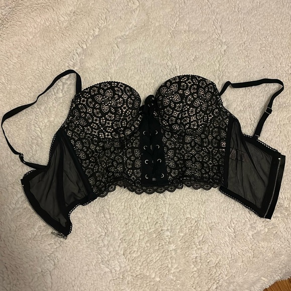 victoria’s secret bustier corset - Picture 2 of 4